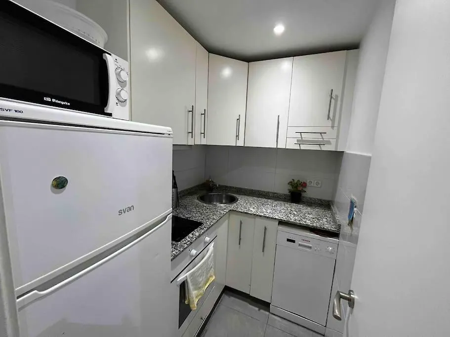 Confortable Apartment In The Heart Of Raval Barcelona